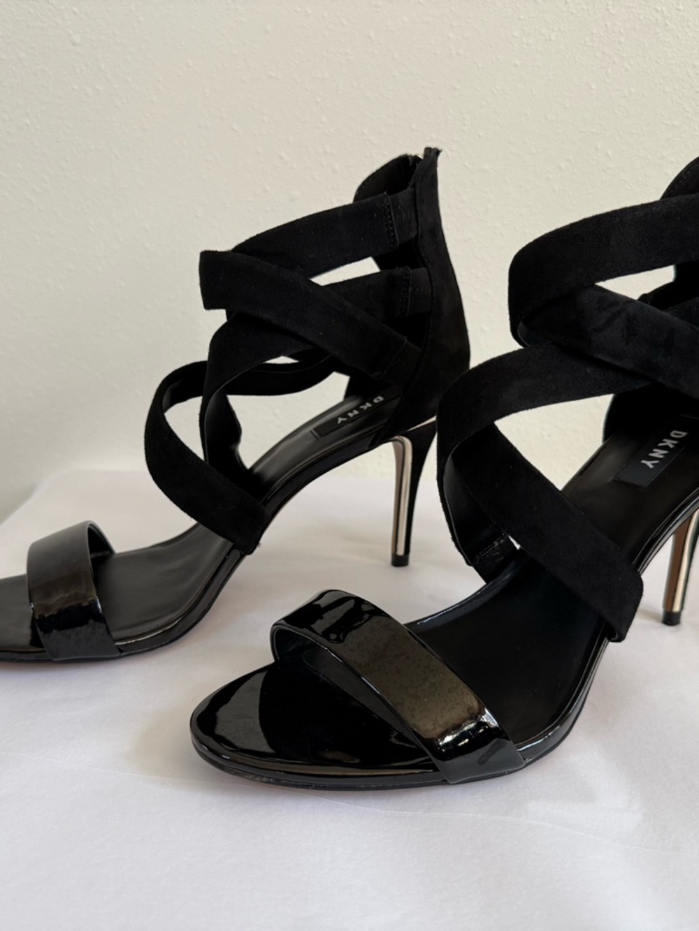 DKNY Iggi Black Strappy Heels Size 10 NIB Patent Toe Stiletto Sandals - Picture 2 of 13